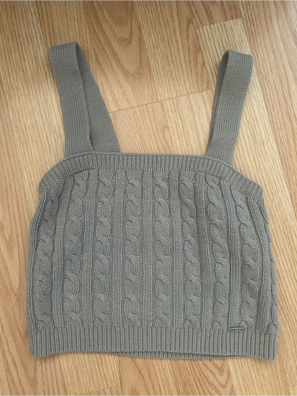 Hollister Cable Knit Crop Tank Top - grey size XS